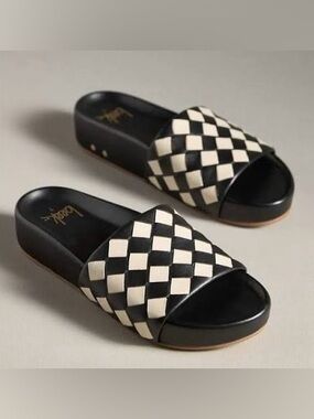 Beek Pelican Woven Checkered Slides